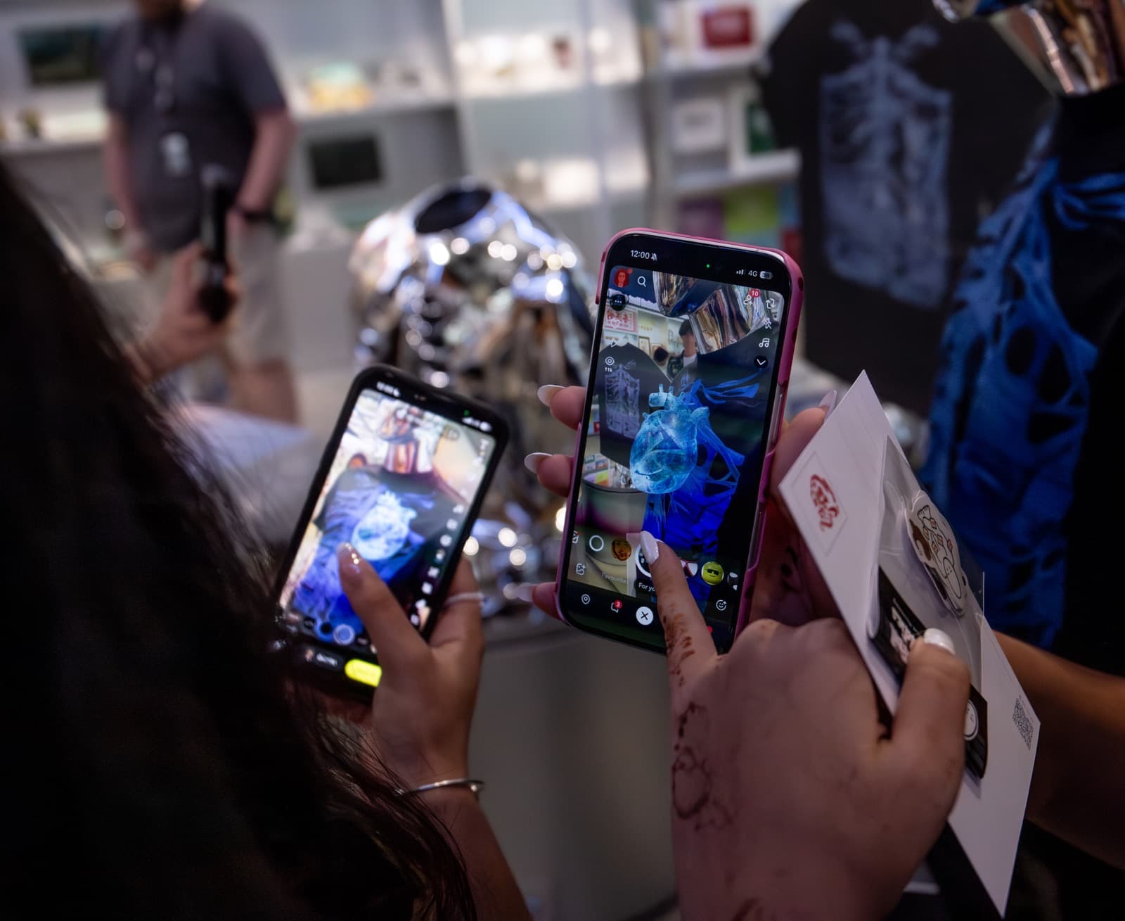 AR interaction at the popup